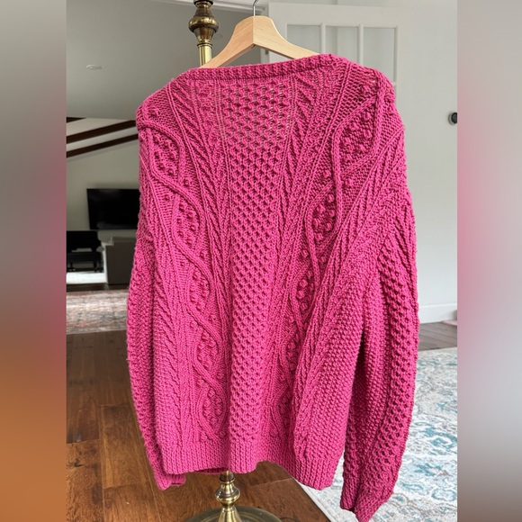 Super cool hand knit chunky cardigan cable knit with pom details size M/L - Picture 4 of 10